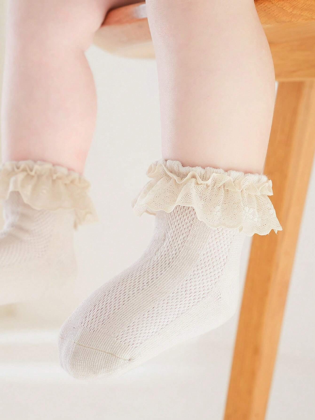 1 Pair Beige Lace Trimmed Hollow Out Breathable Soft And Comfortable Socks For Toddler Girls